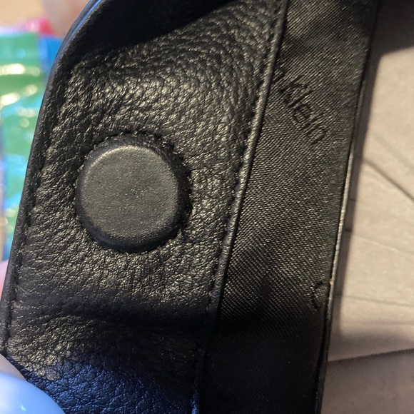 Calvin Klein Large,Buttery, Soft Leather Purse-EUC-Beautiful, Classic yet Modern - Picture 11 of 16